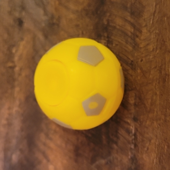 Fidgets - Picture 5 of 6